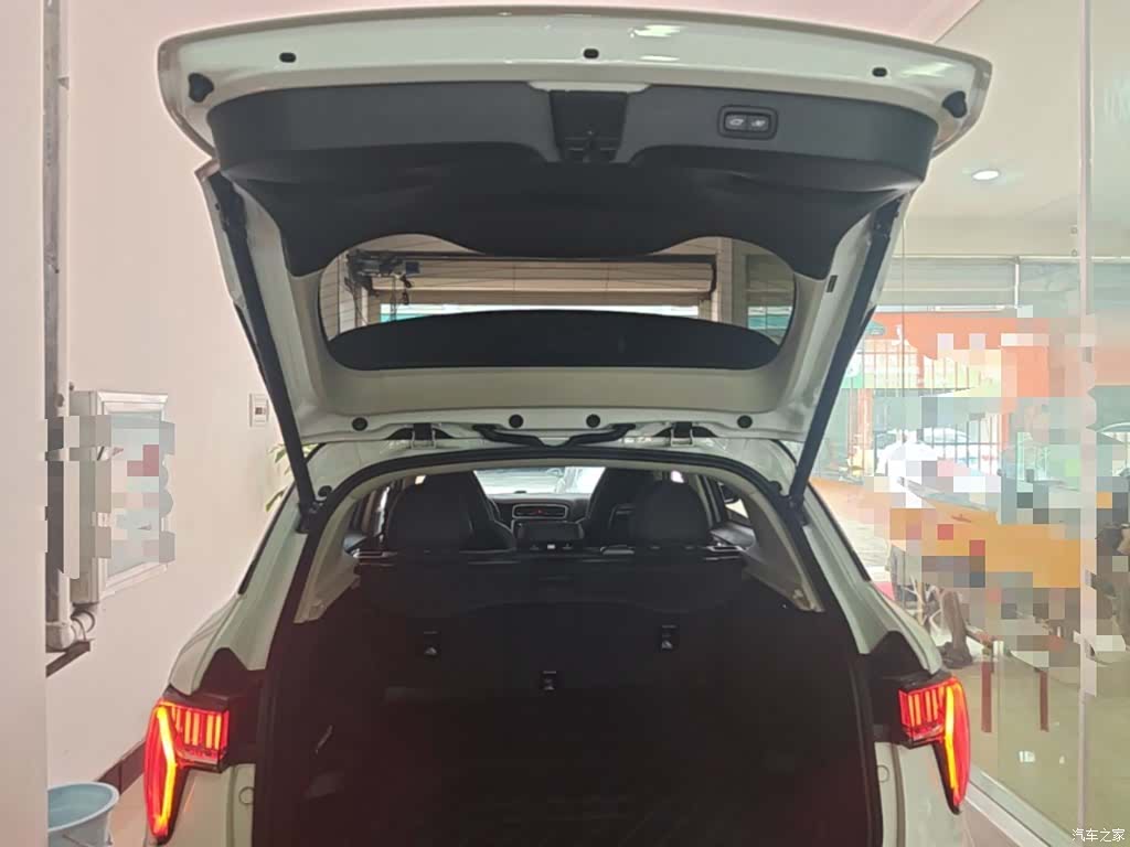 Lynk & Co 01, 2019 15
