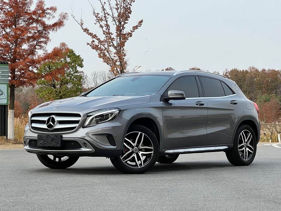 Mercedes-Benz GLA
