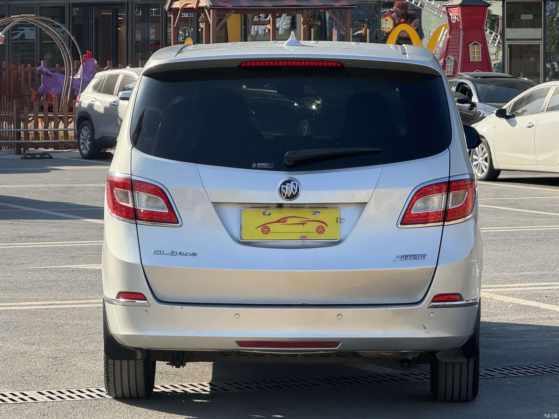 Buick GL8, 2011 все фото