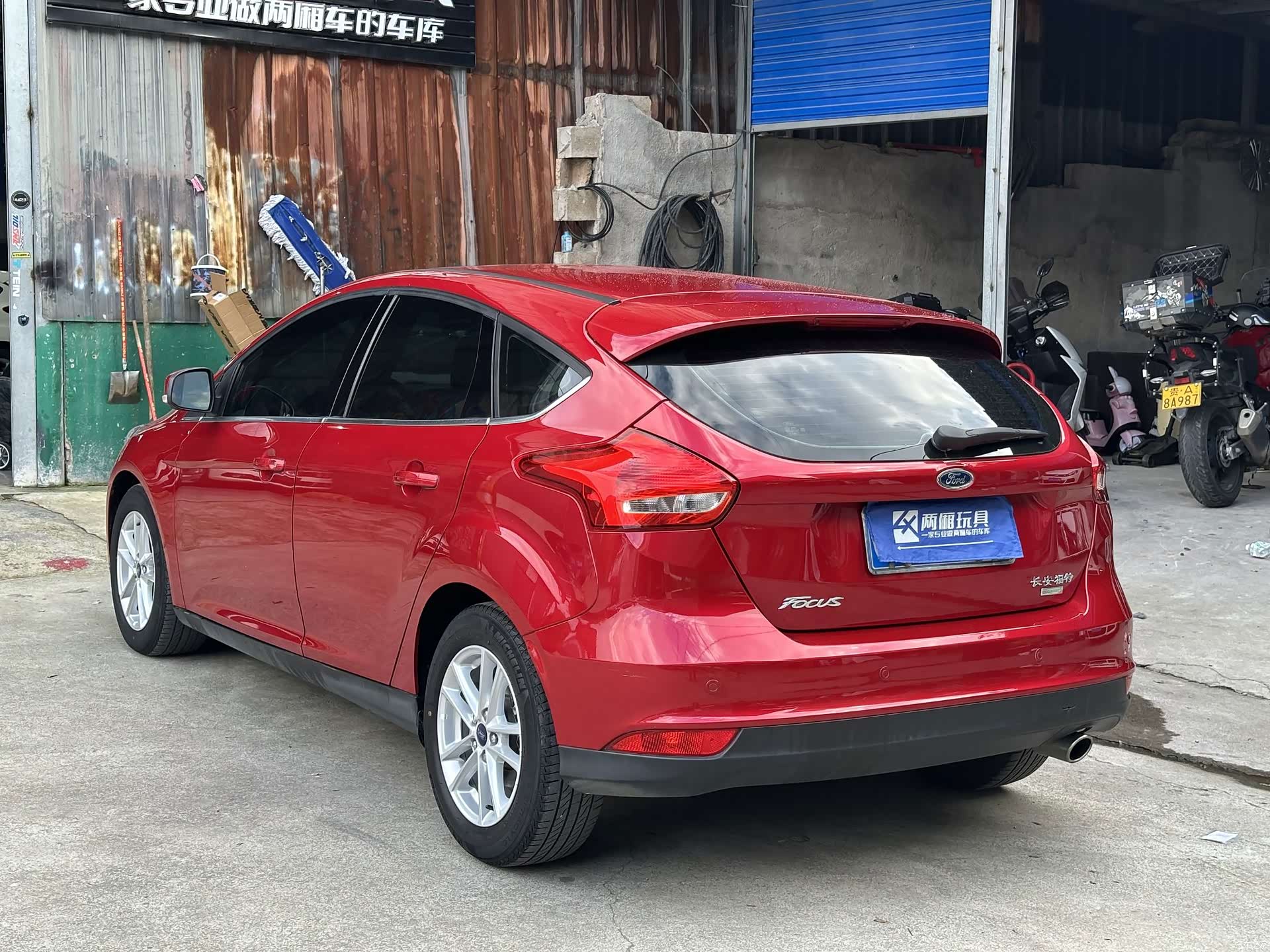 Ford Focus, 2016 12