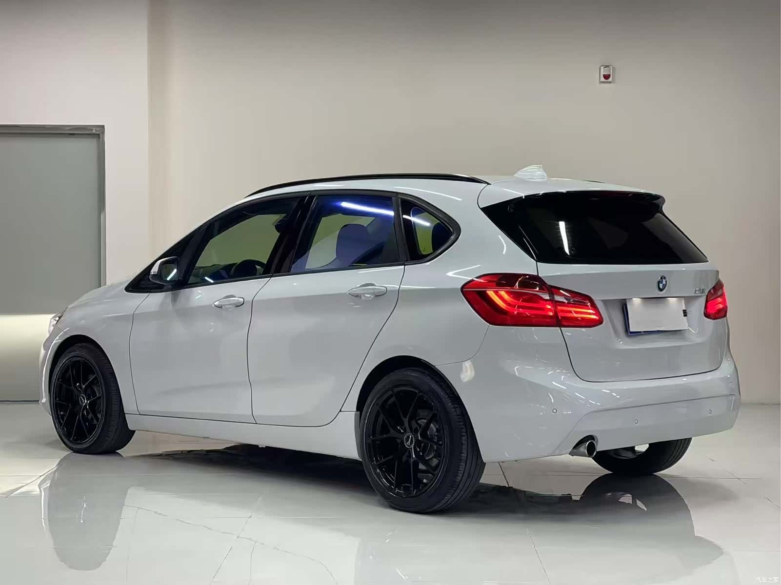 BMW 2 Series, 2018 все фото