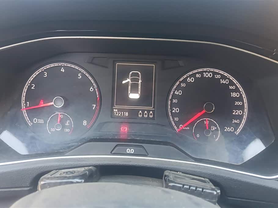 Volkswagen T-ROC exploring Songs