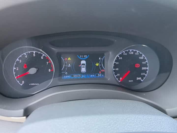 BYD Song 2016 gai shi ban 1.5TI МКПП Elite