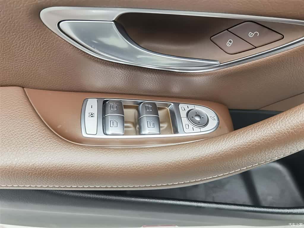 Mercedes-Benz E-Class, 2019 9
