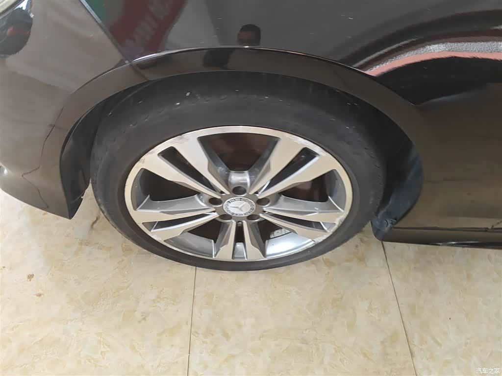 Mercedes-Benz E-Class, 2015 25