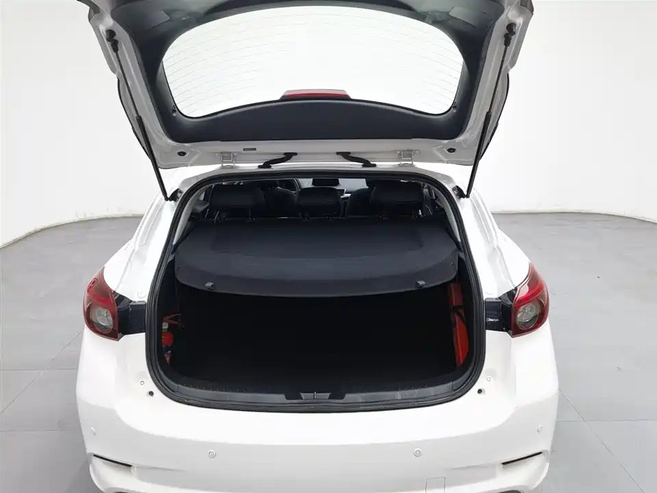 Mazda 3 Angkesaila Mazda 3 Angkesaila