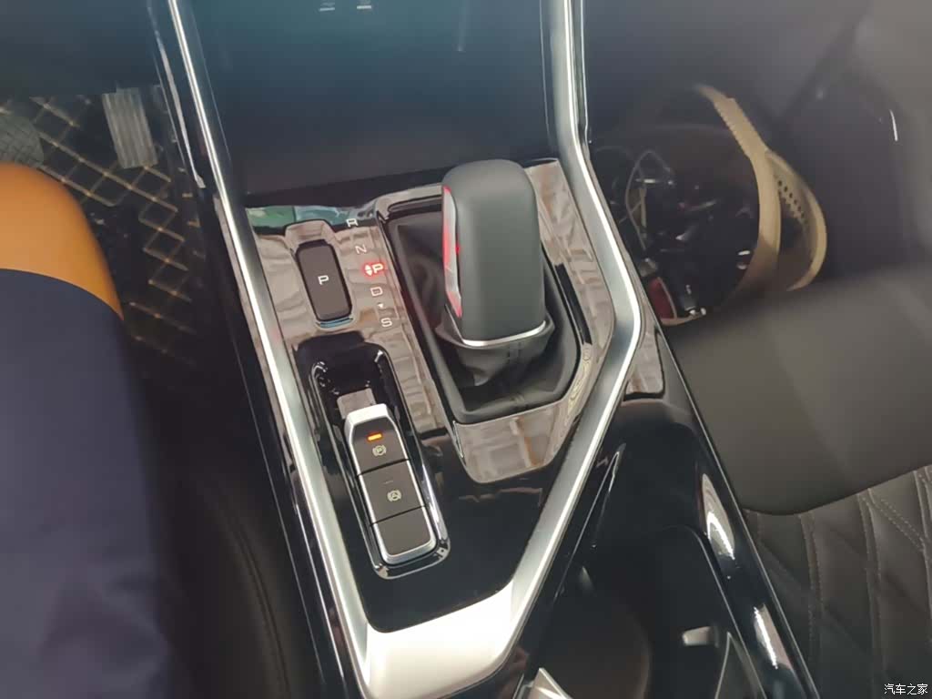 Wuling DHT, 2024 14