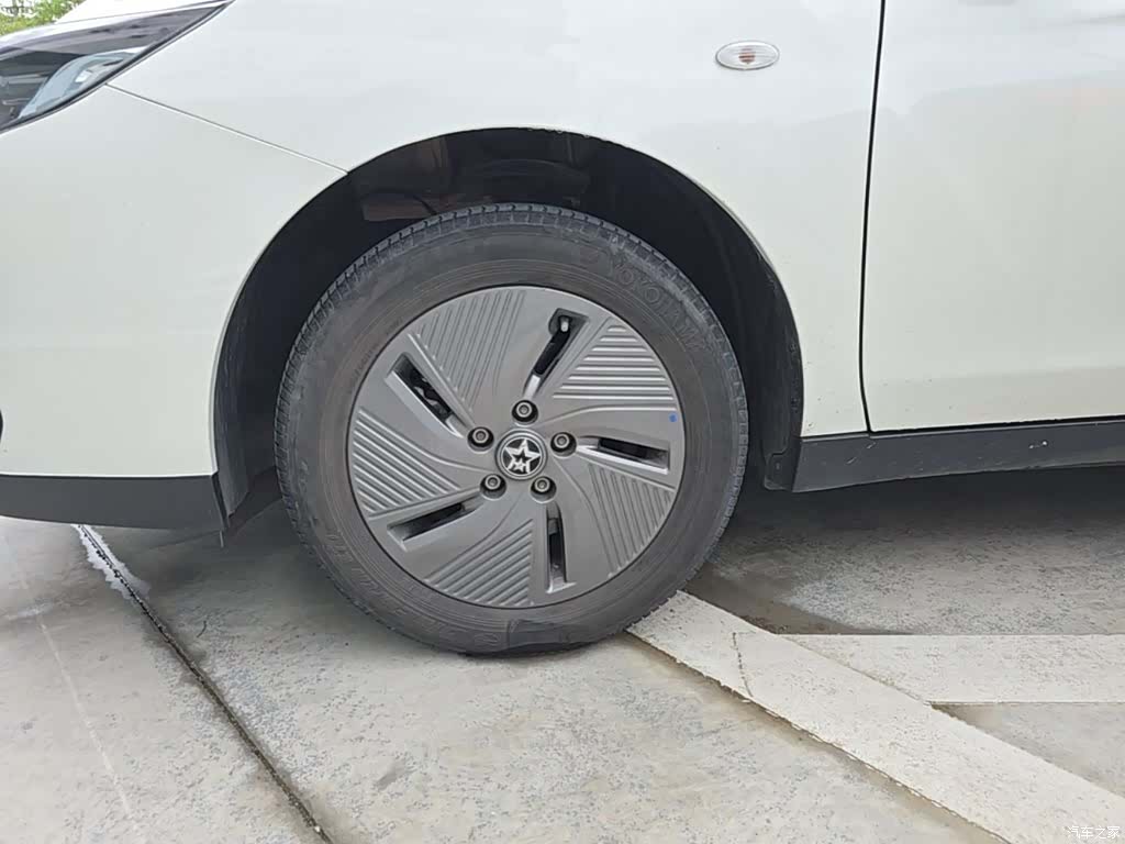 Nissan D60EV, 2024 23