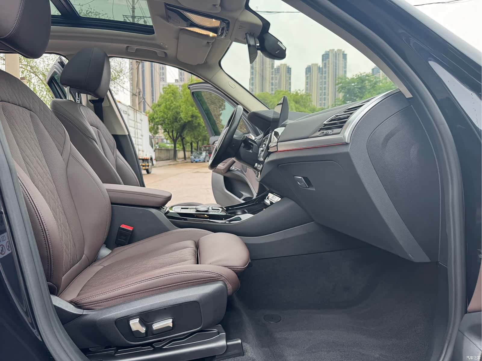 BMW iX3, 2023 15