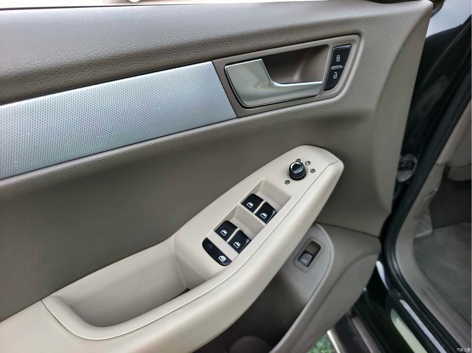 Audi Q5, 2010 8