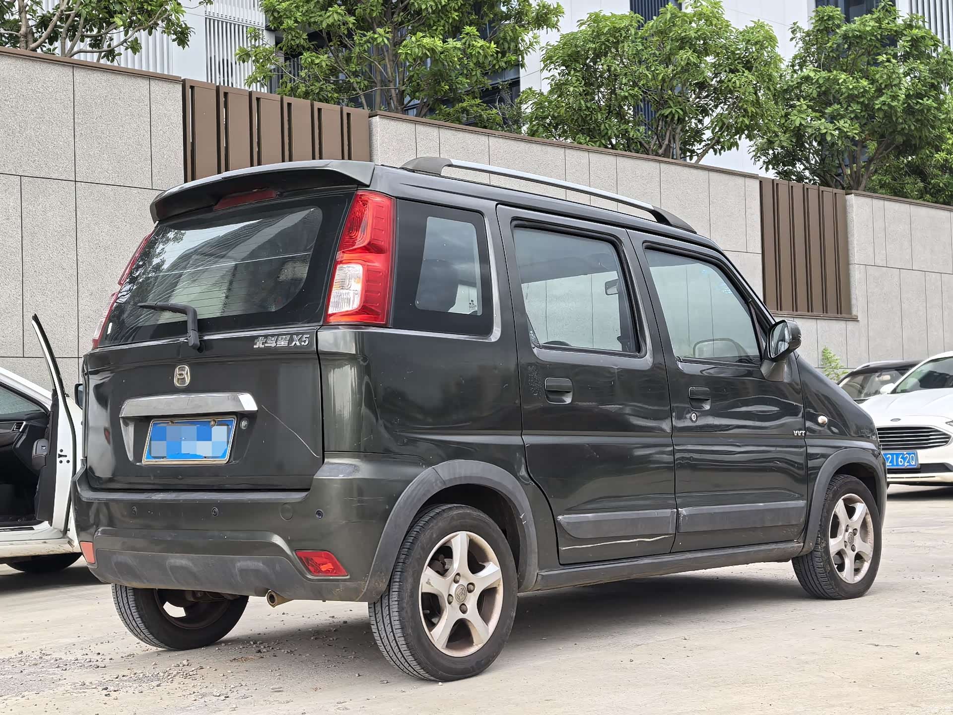 Suzuki X5, 2014 3