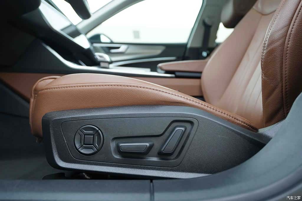 Audi A6L, 2020 13