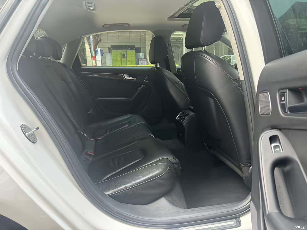 Audi A4L, 2012 11