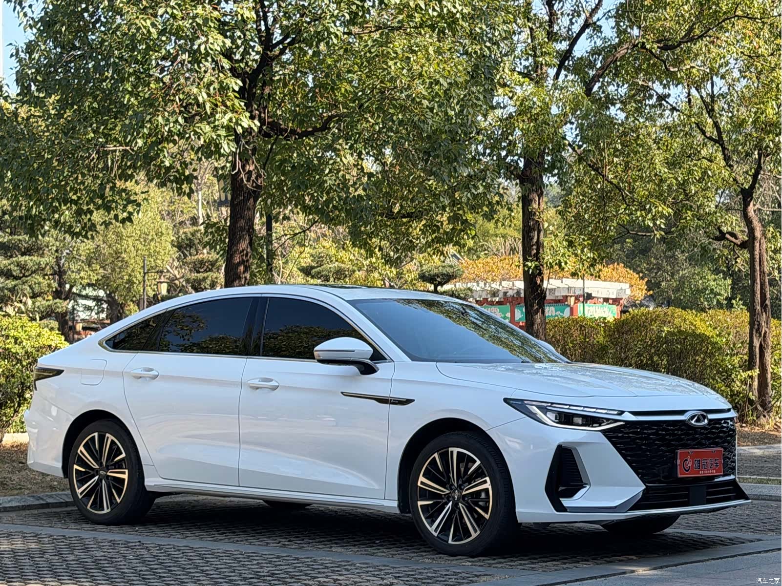 Chery Arrizo 8, 2025 3