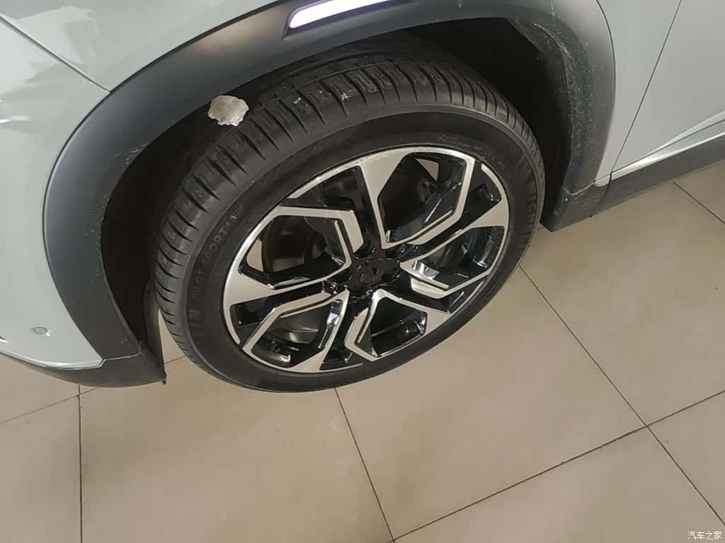 NIO ES8, 2020 23