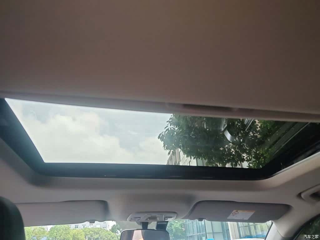 Geely Coolray, 2021 18