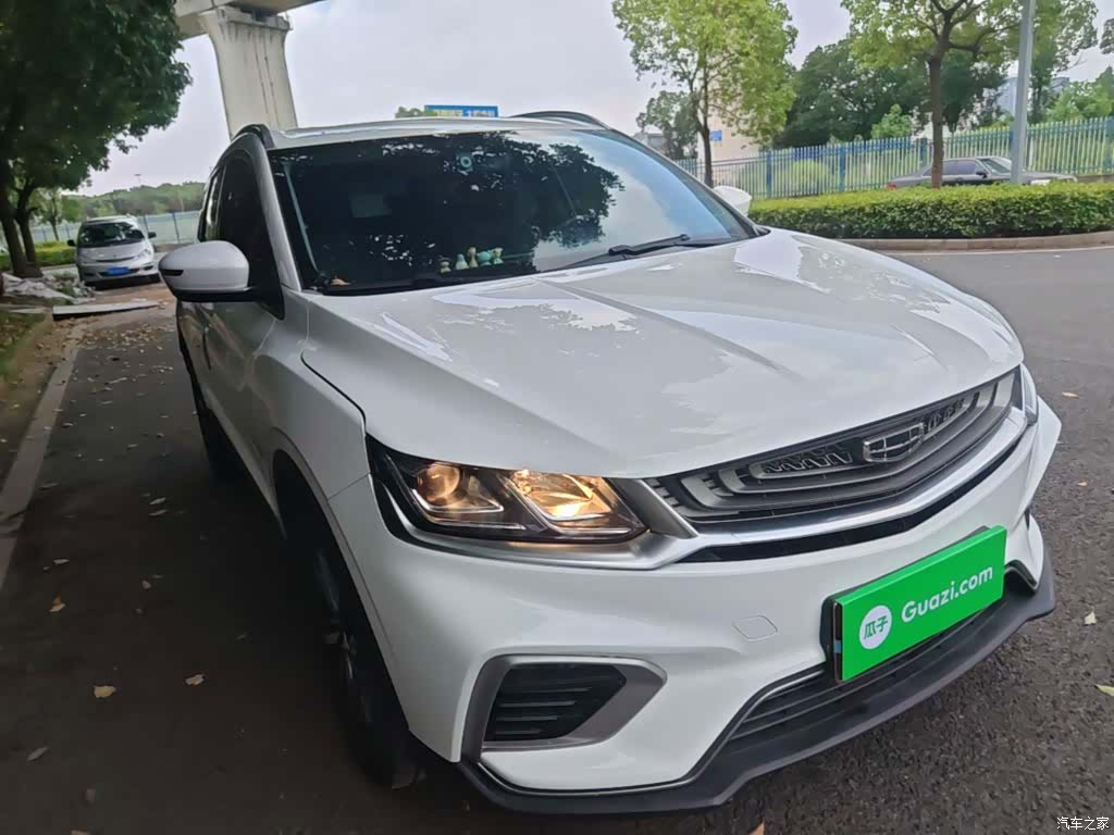 Geely Coolray, 2021 4