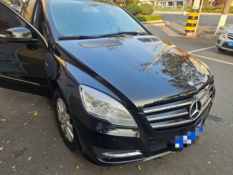 Mercedes-Benz R-class