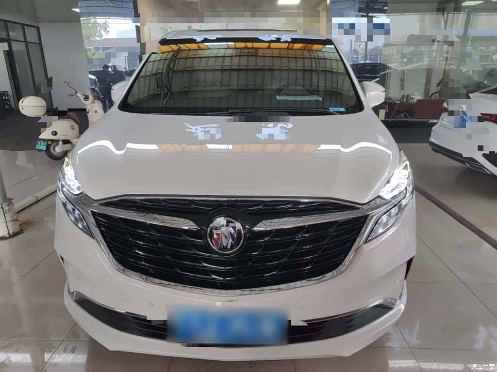 Buick GL8, 2021 3