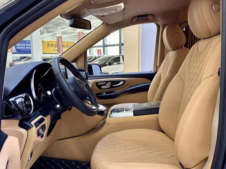 Mercedes-Benz V-class