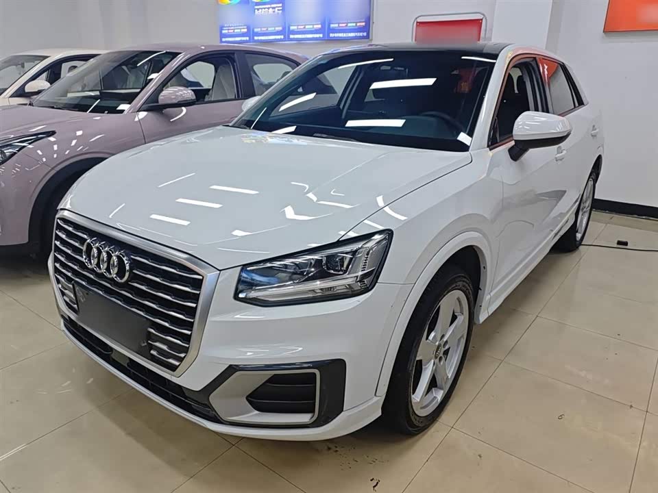 Audi Q2L