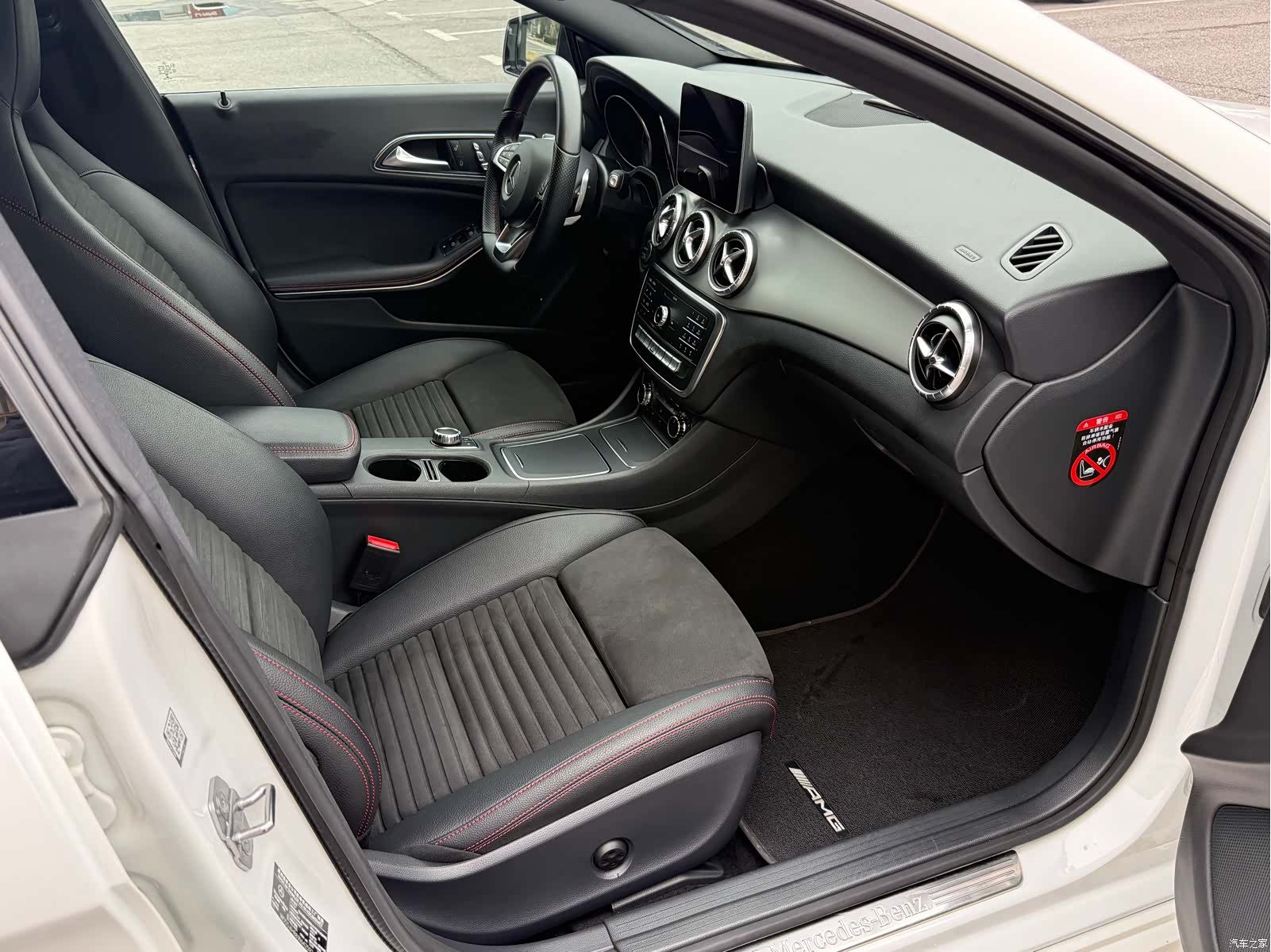 Mercedes-Benz CLA, 2018 11
