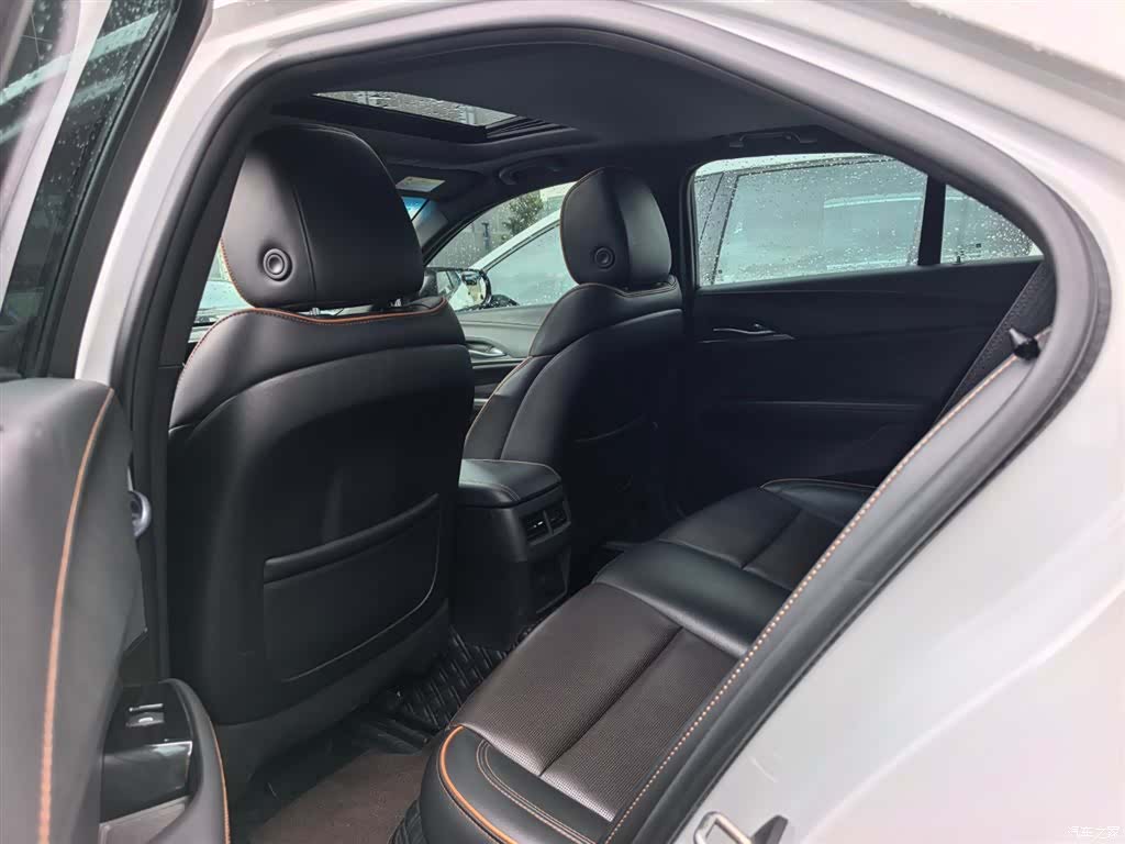 Cadillac CT4, 2020 10