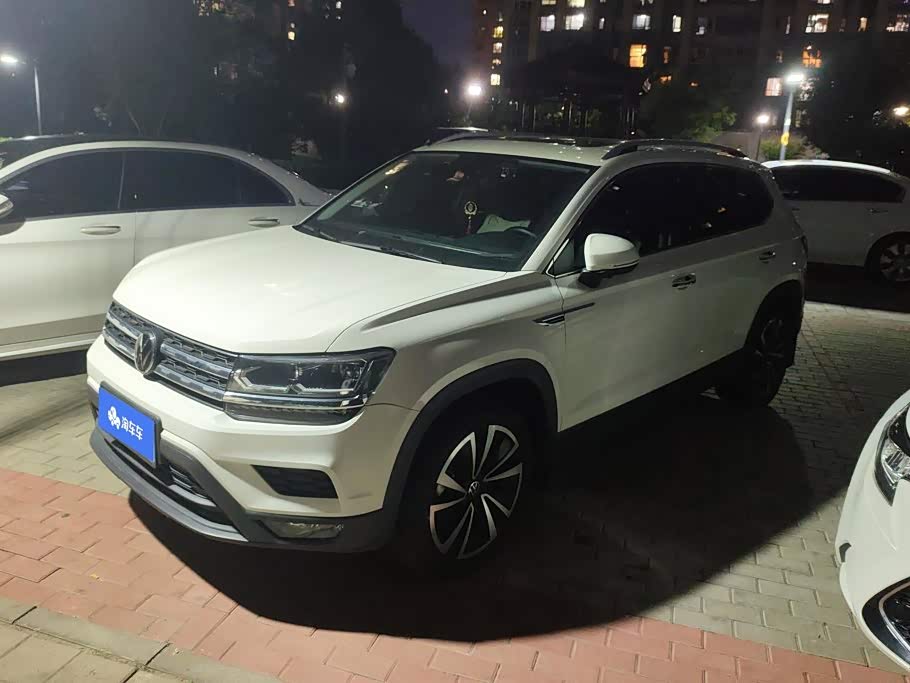 Volkswagen Tharu