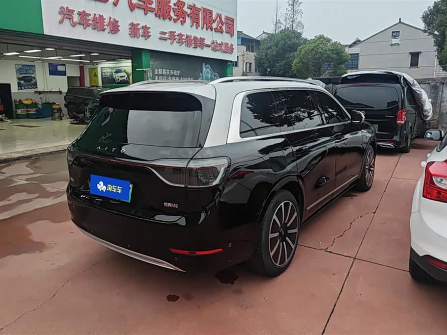 AITO Ask the world M9