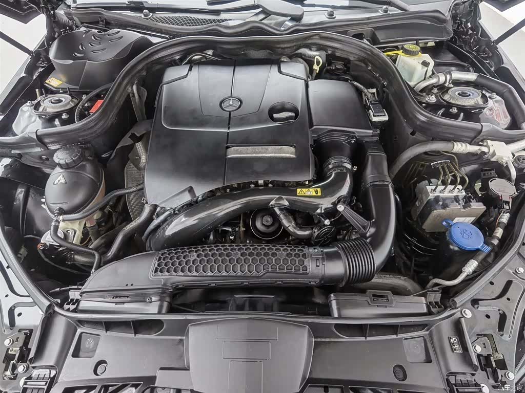 Mercedes-Benz E-Class, 2015 6
