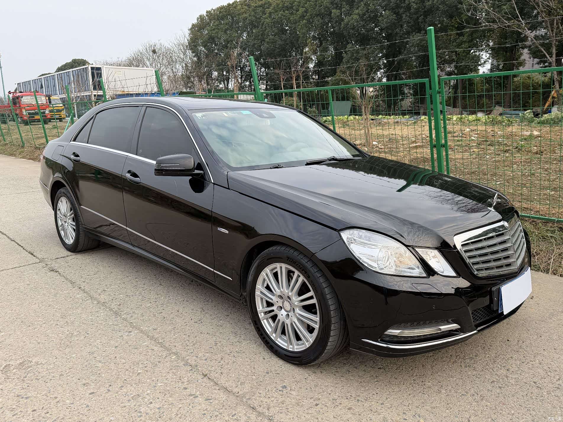 Mercedes-Benz E-Class, 2011 3