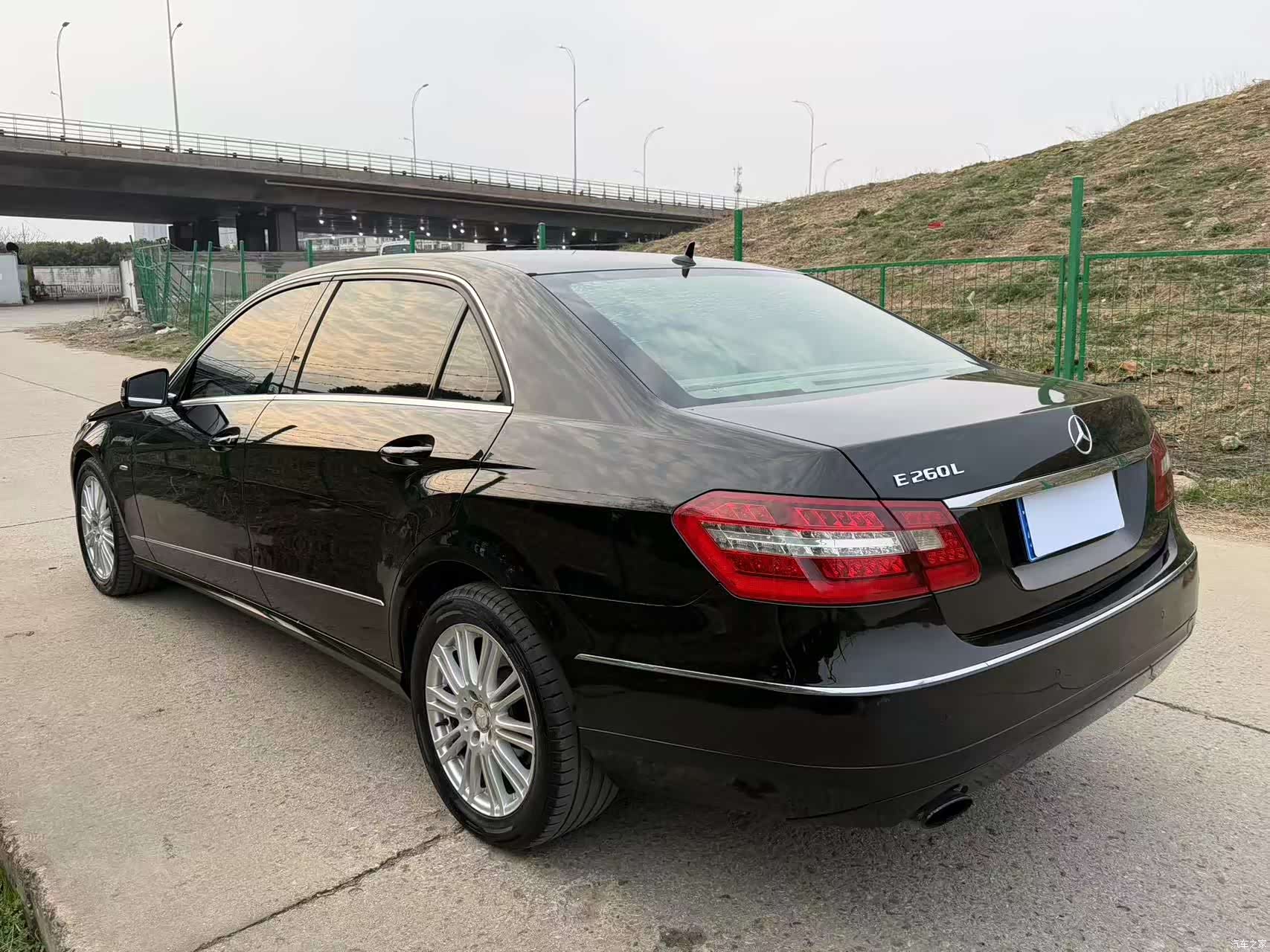 Mercedes-Benz E-Class, 2011 7