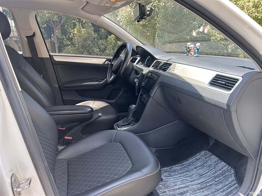 Skoda Rapid, 2019 10