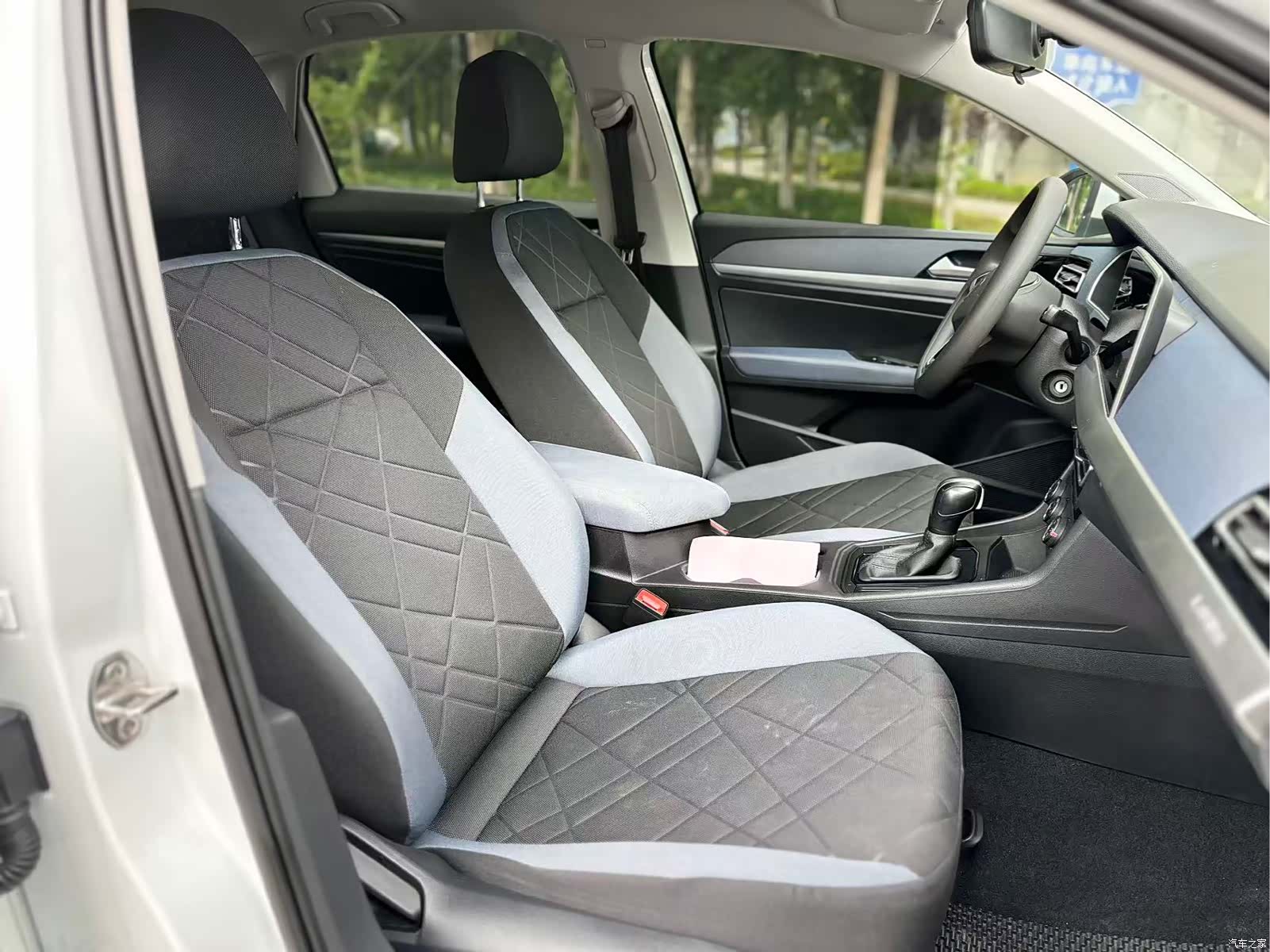 Volkswagen Lavida, 2023 12