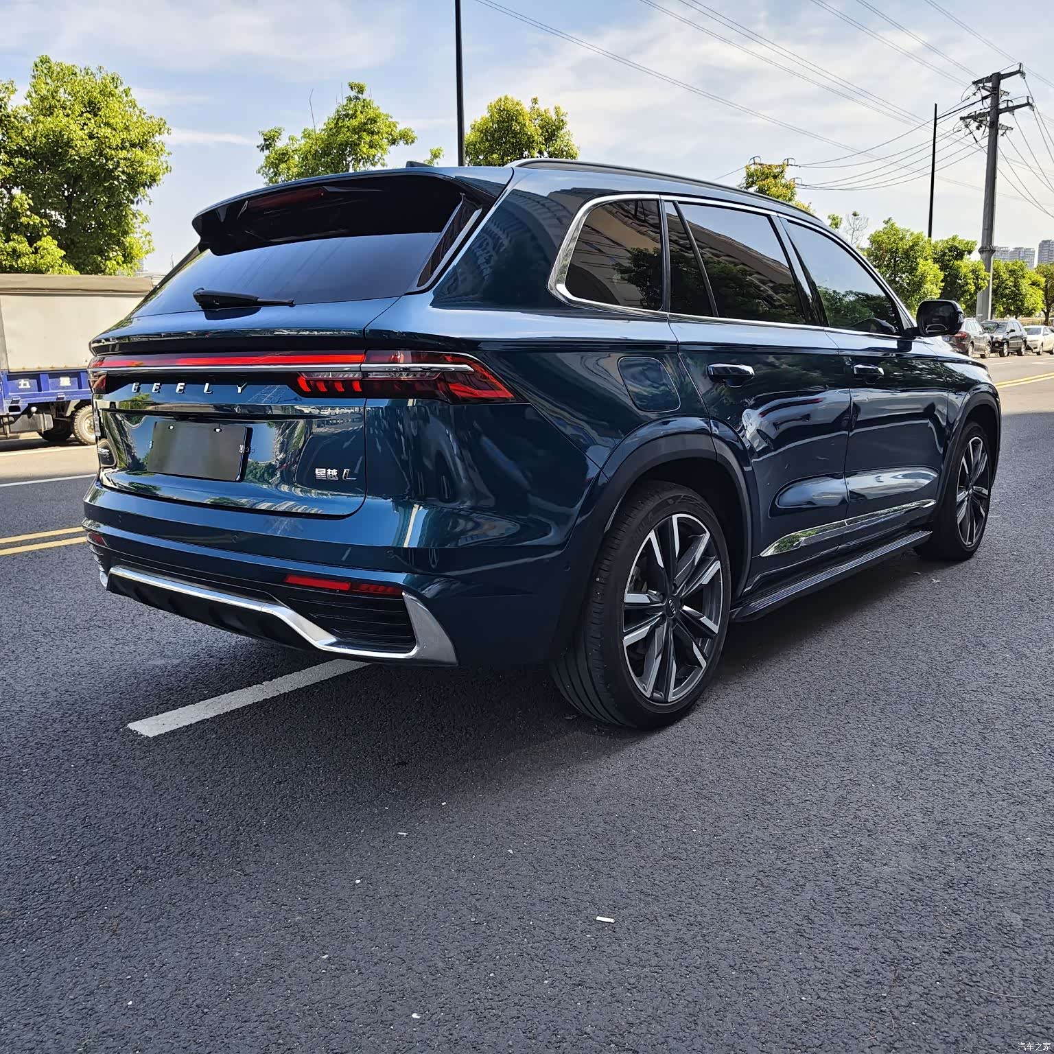 Geely Xingyue L, 2022 16