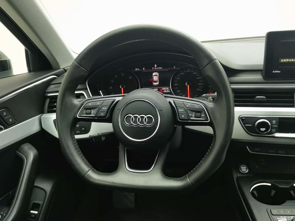 Audi A4L, 2019 12