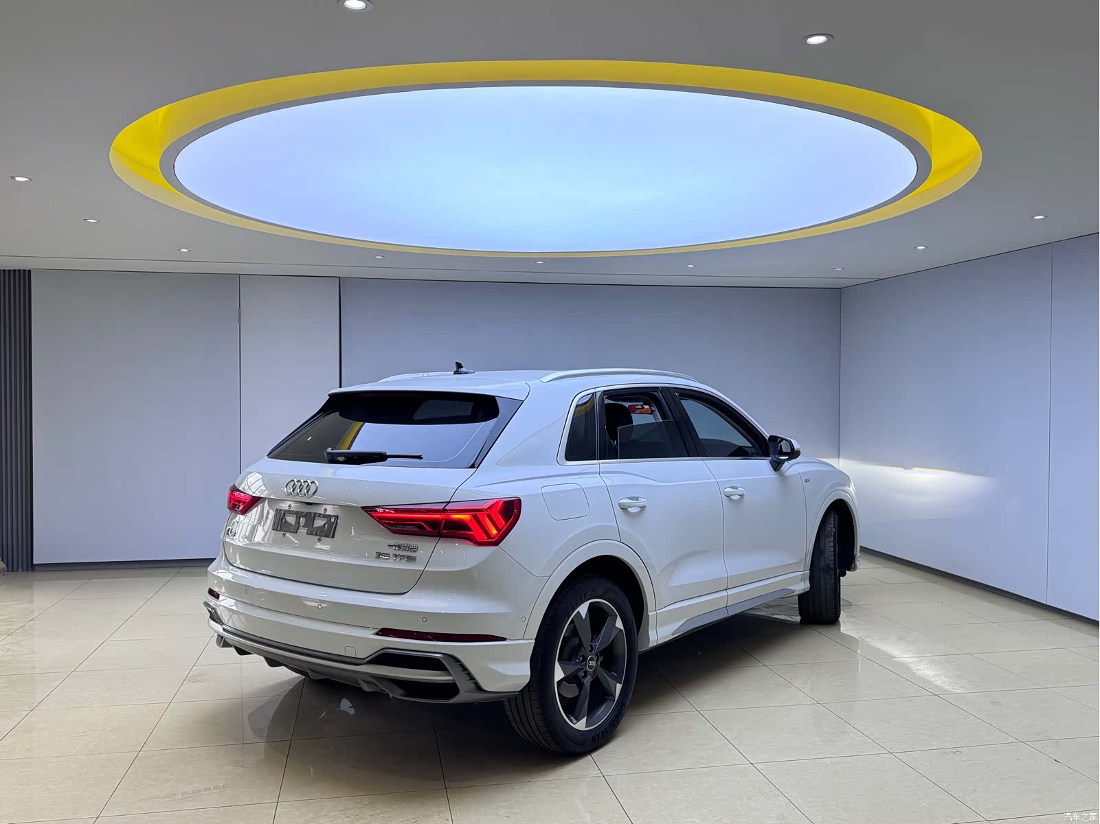 Audi Q3, 2022 6