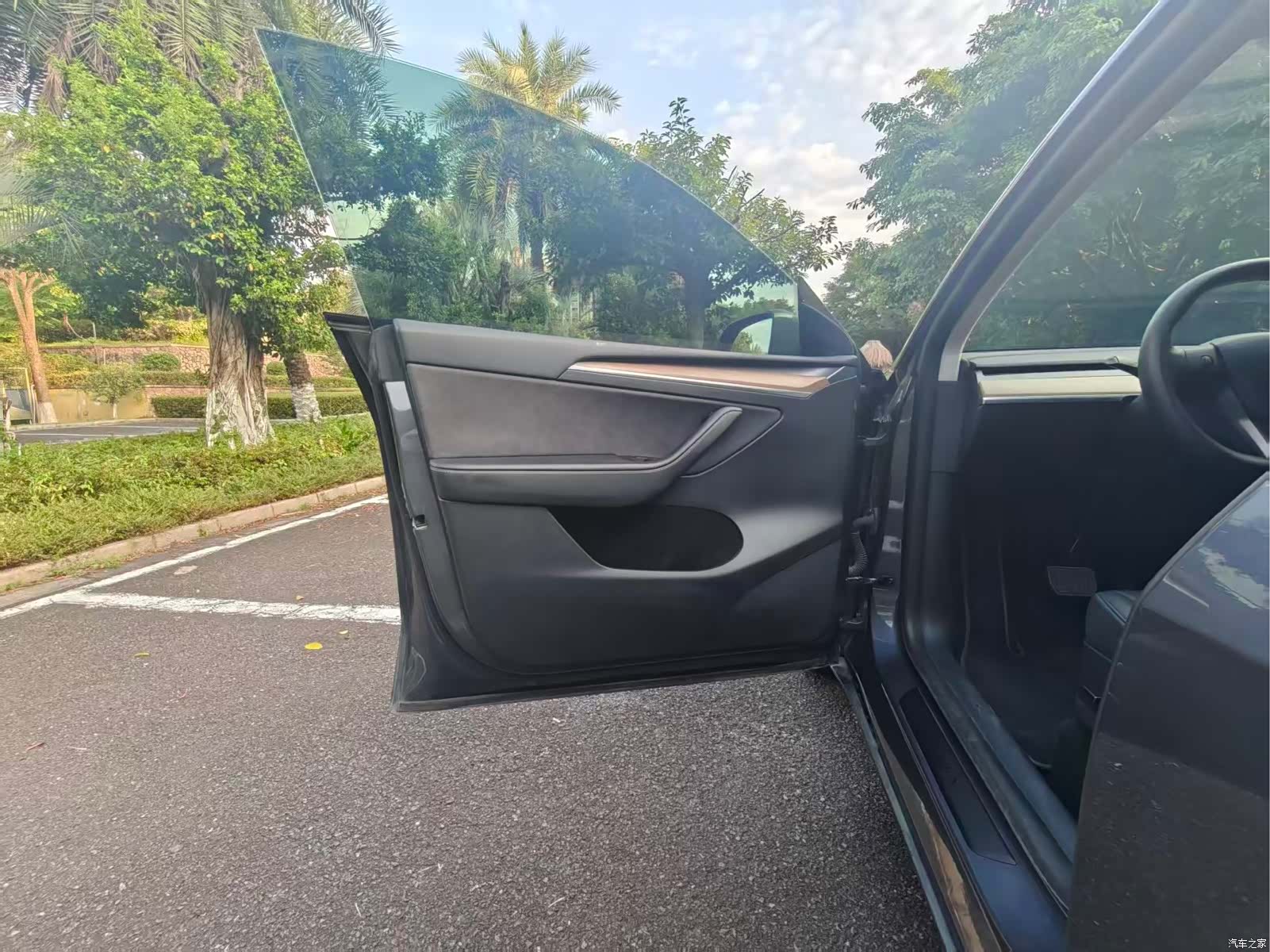 Tesla Model Y, 2021 15