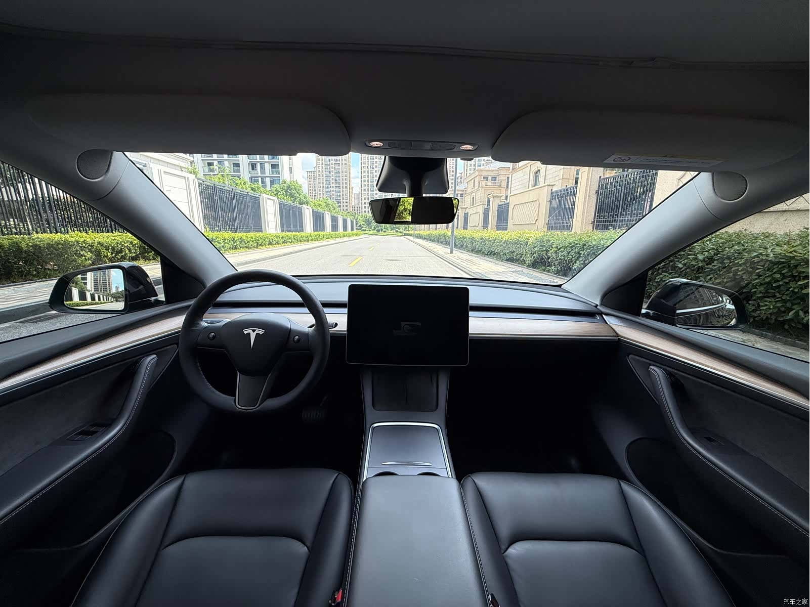 Tesla Model Y, 2021 13