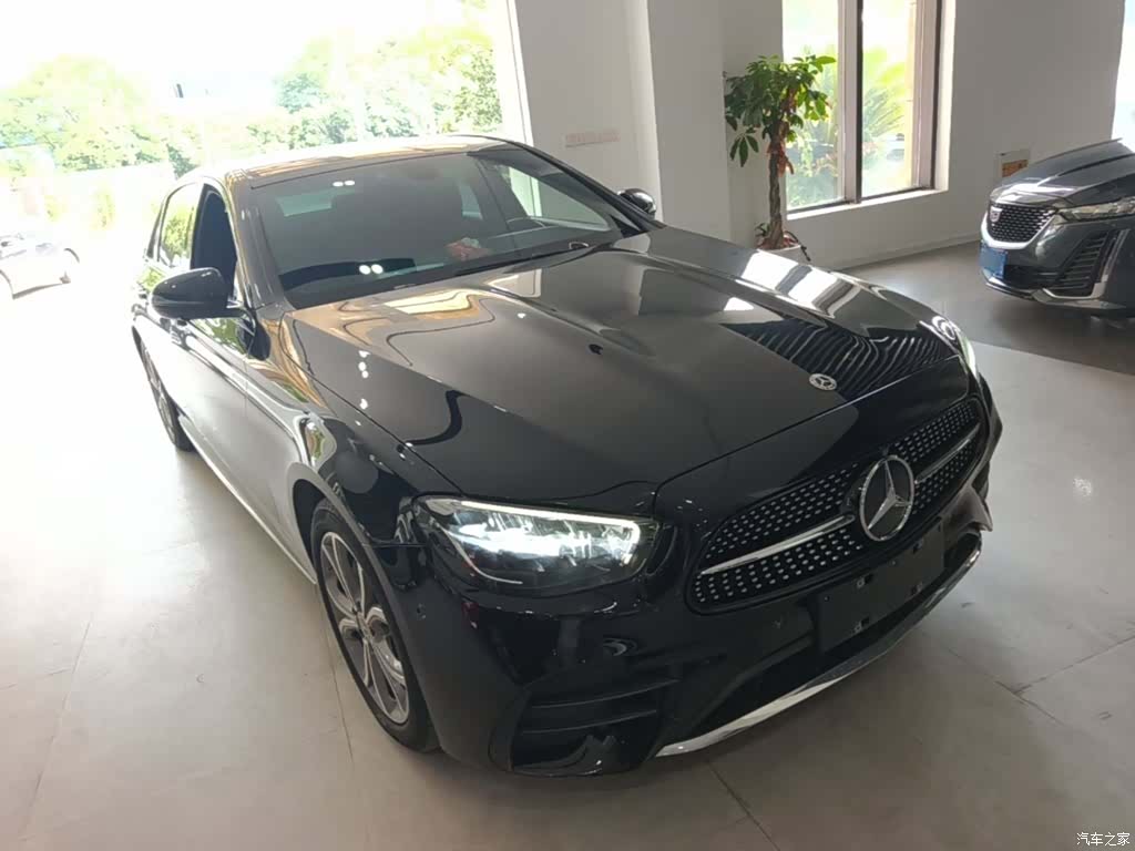 Mercedes-Benz E-Class, 2021 4
