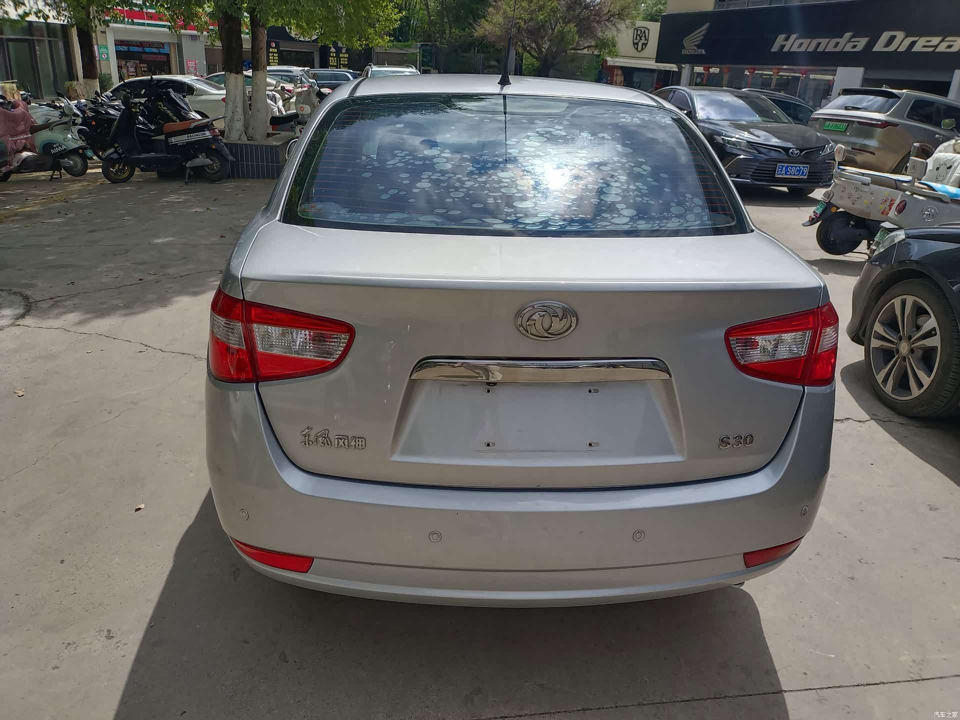 DongFeng S30, 2009 13