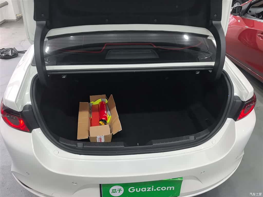Mazda Mazda3, 2023 19