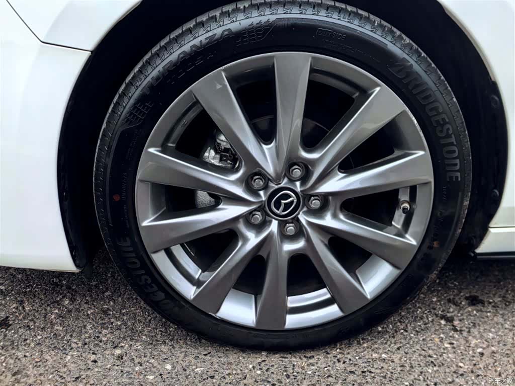 Mazda Mazda3, 2023 17
