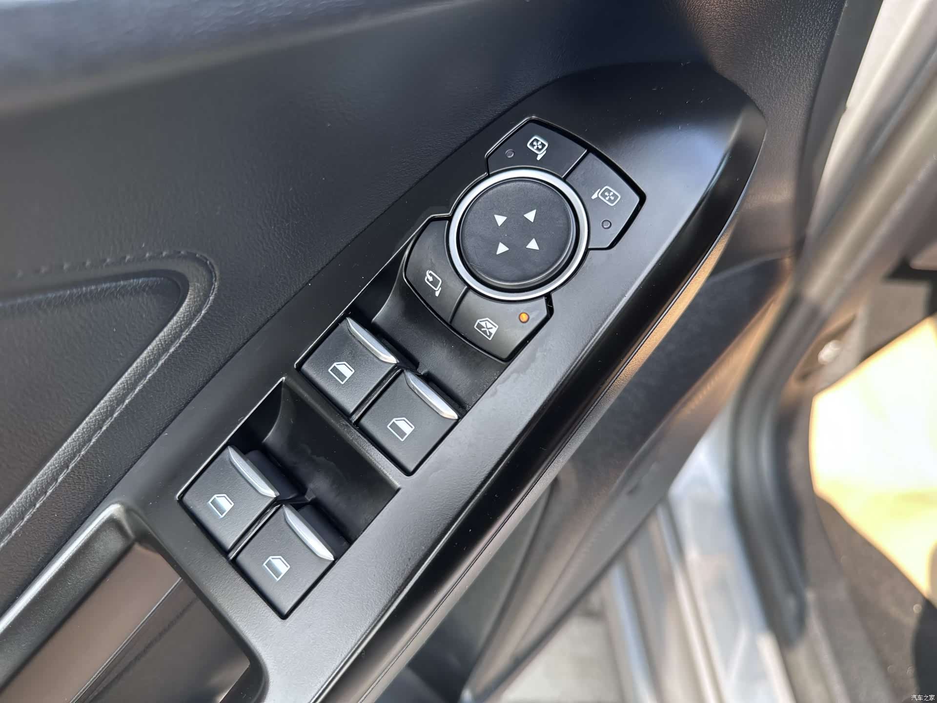 Ford Focus, 2023 17