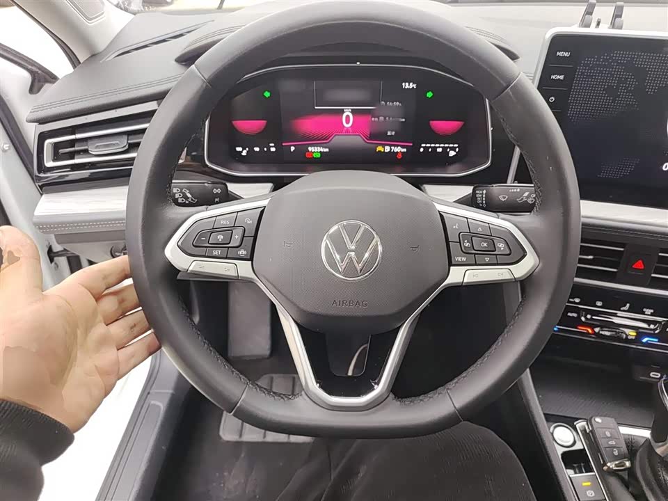 Volkswagen Sagitar