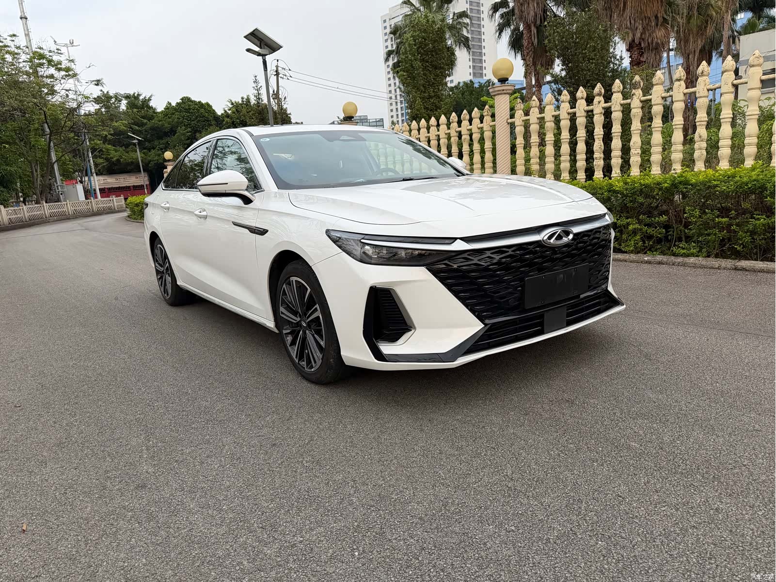 Chery Arrizo 8, 2023 3