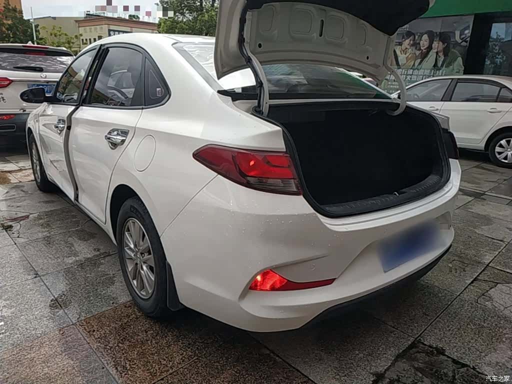 Hyundai GL, 2018 все фото