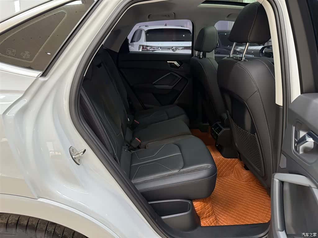 Audi Q3, 2023 22