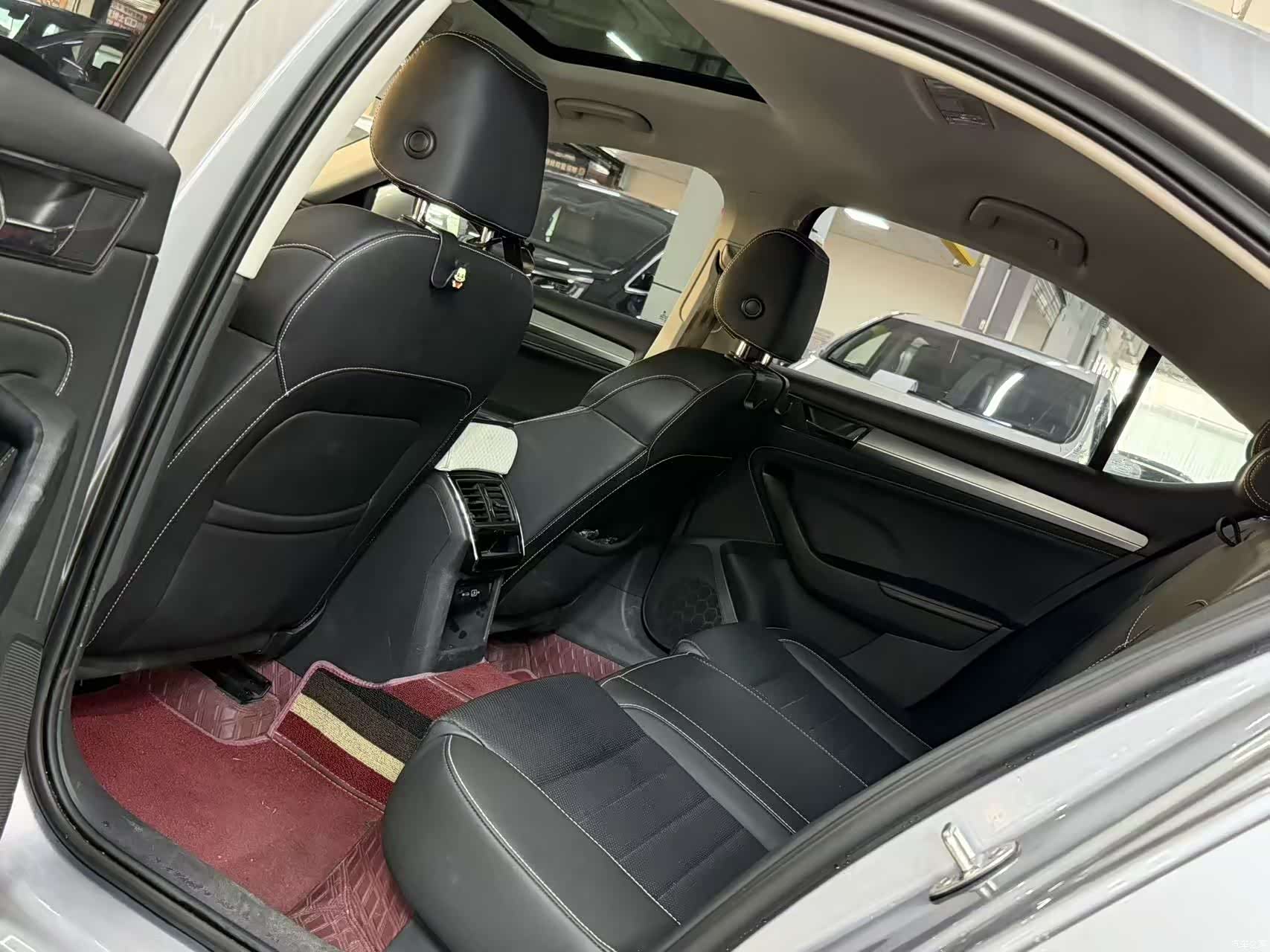 Skoda Superb, 2023 все фото