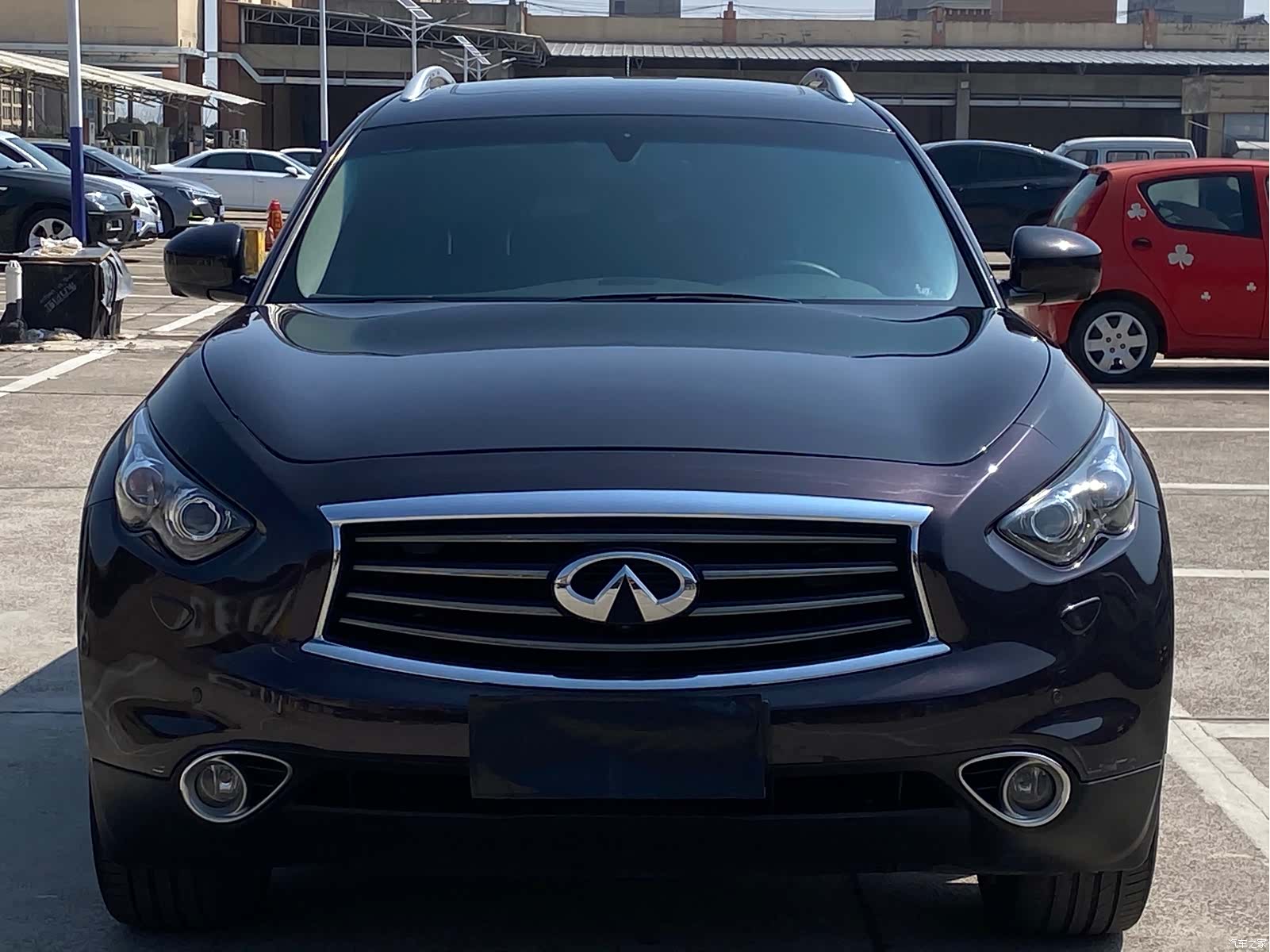 Infiniti QX70, 2014 2